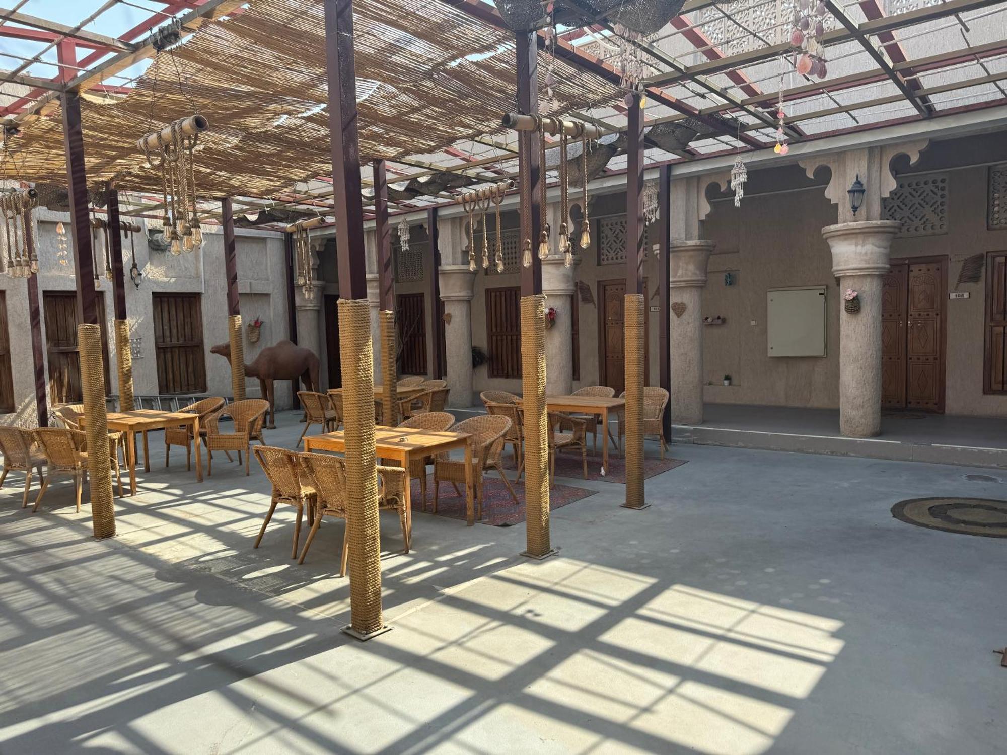 Heritage Home Guest House Dubai Esterno foto