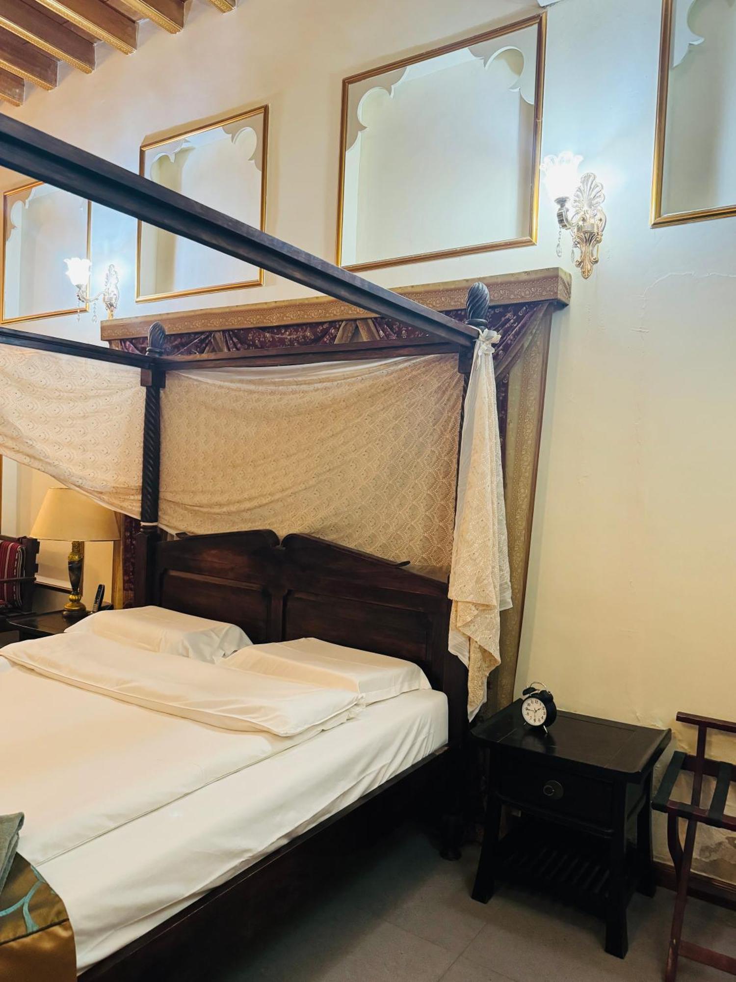 Heritage Home Guest House Dubai Esterno foto