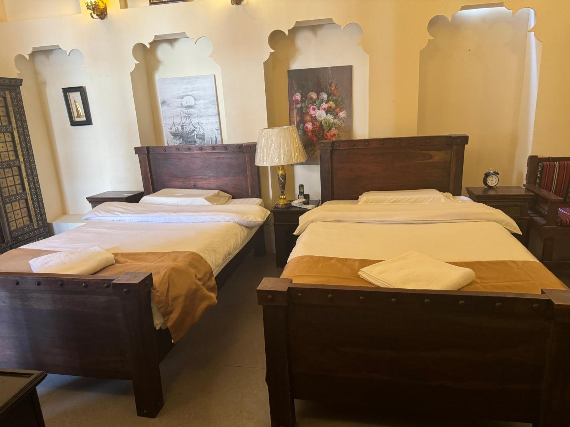 Heritage Home Guest House Dubai Esterno foto