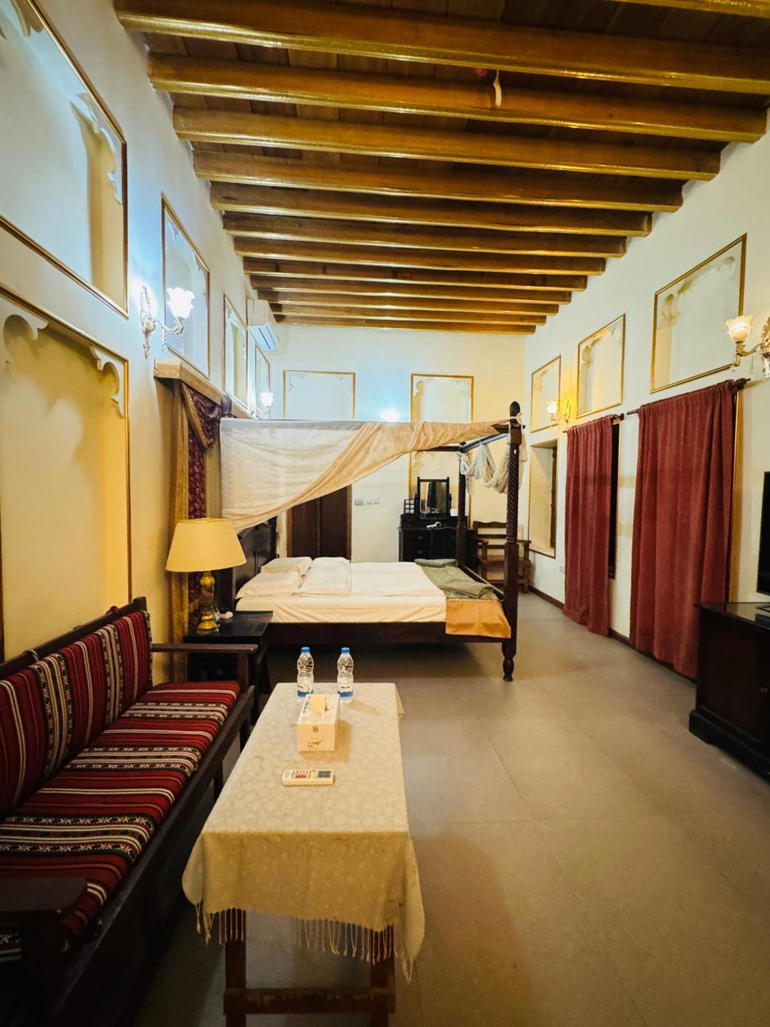 Heritage Home Guest House Dubai Esterno foto